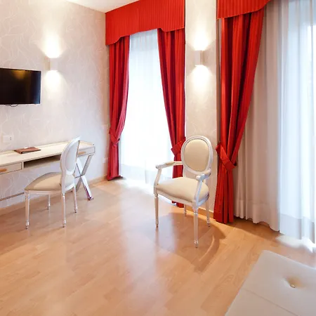 Nasco Hotel 4*