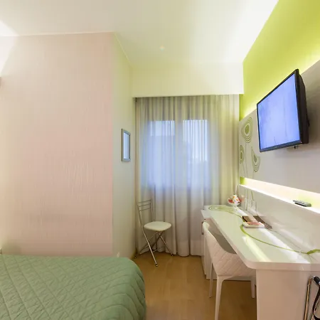 Nasco 4* Milán