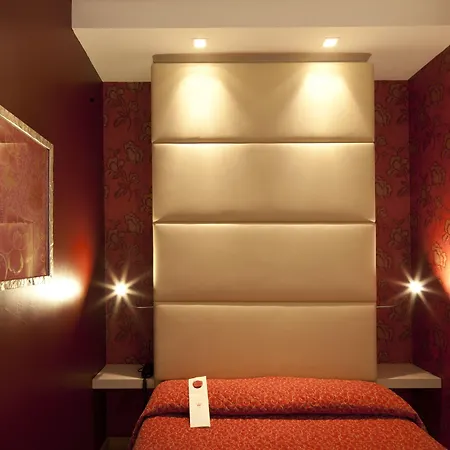 Ξενοδοχείο Nasco 4*