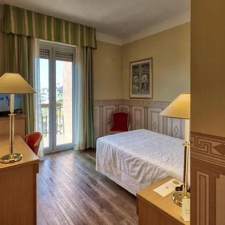 Hotel Nasco 4*