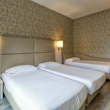 Nasco Отель 4*